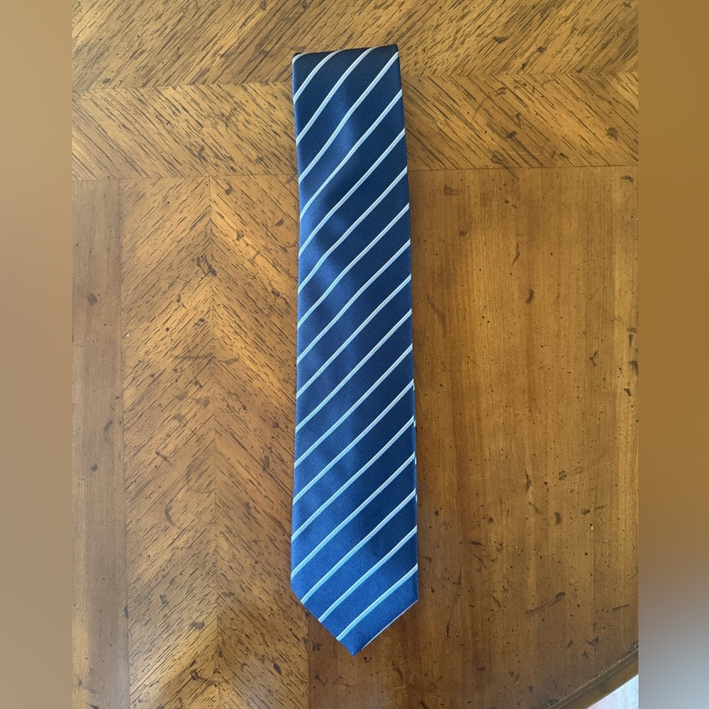 Armani Collezioni Navy and Light Blue Diagonal Striped Silk Tie